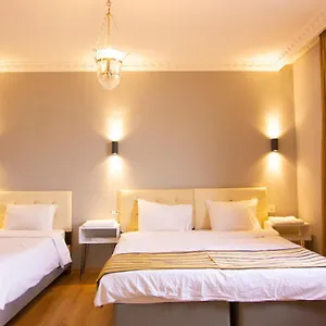 Отель Elpida Boutique